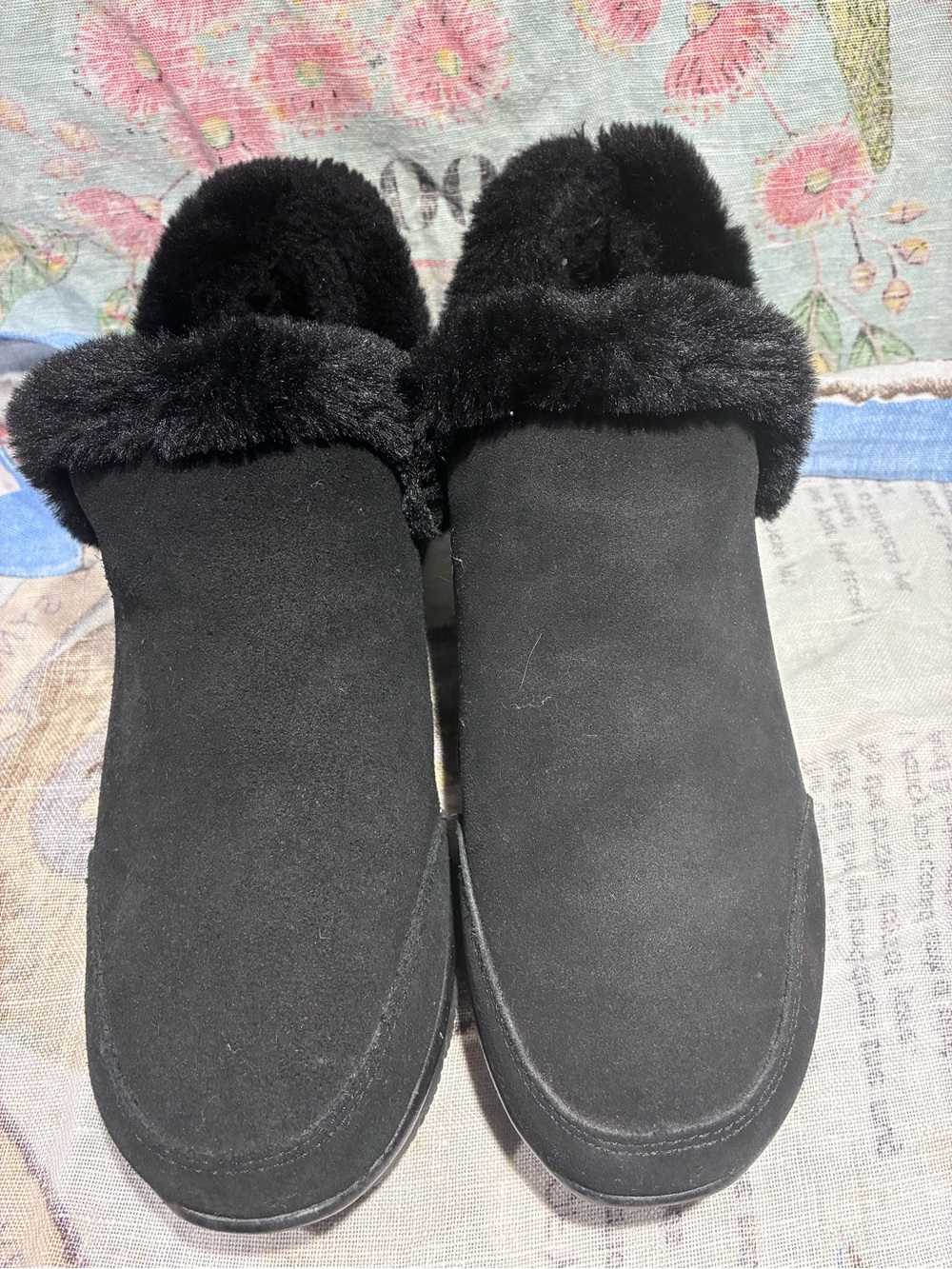 Skechers Black Faux-Fur Slip-On fall Booties/without insole